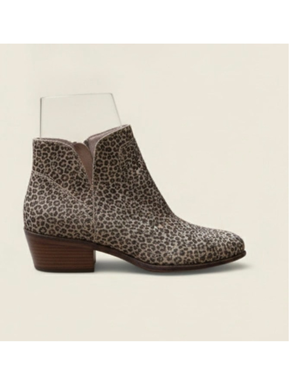 size8.5 - Picture 3 of 9